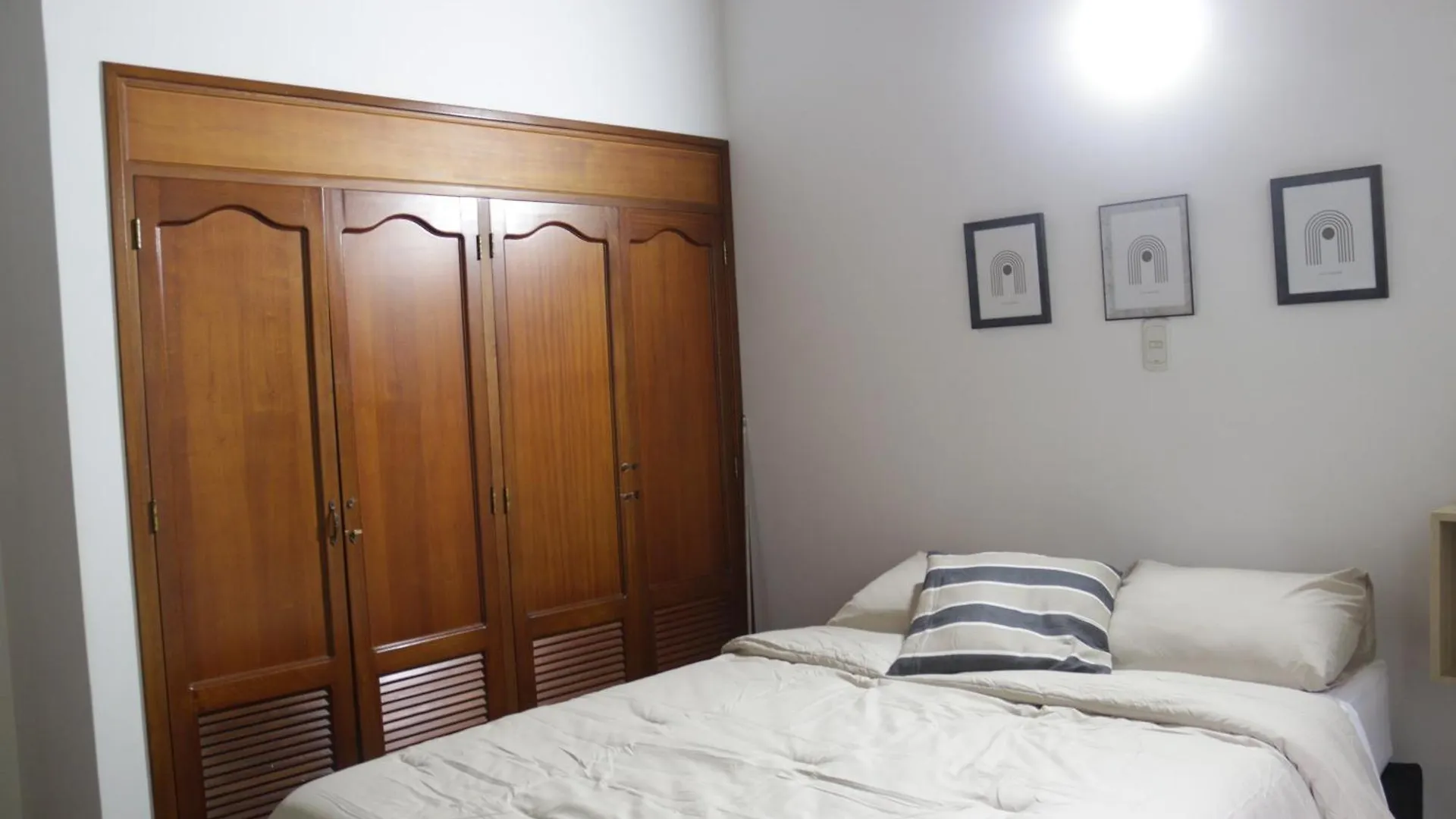 Casa Serene - Habitacion Savia Medellin 0*,  Colombia